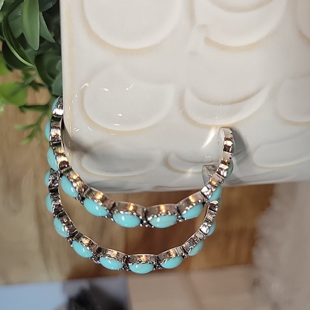 π₯LAST PAIRπ₯ TURQUOISE HOWLITE HORSE EYE HOOPS - Picture 4 of 8